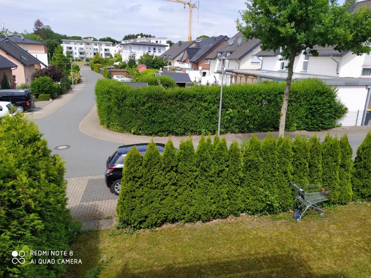 Romantik Einzelzimmer mit Gemeinschaftsbad und extra Gäste WC, super late Check in bis 0 Uhr! Brake  Zimmer foto