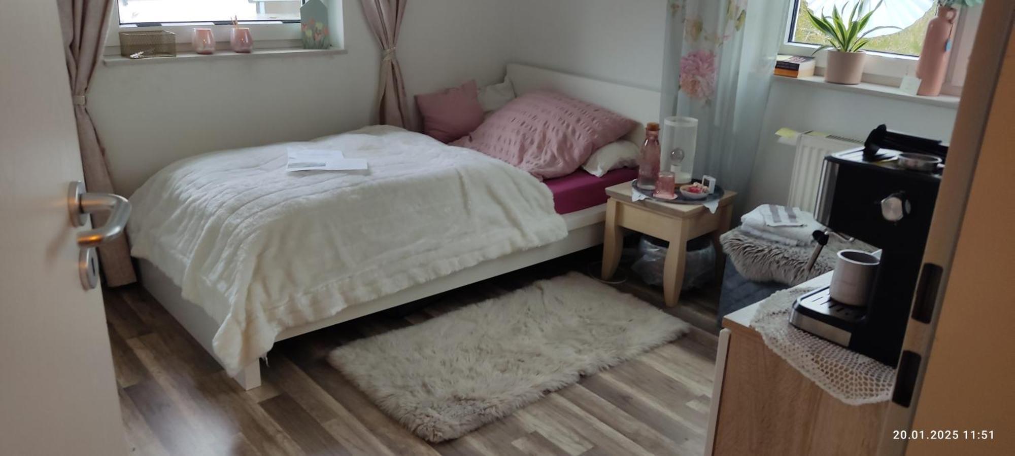 Romantik Einzelzimmer mit Gemeinschaftsbad und extra Gäste WC, super late Check in bis 0 Uhr! Brake  Exterior foto