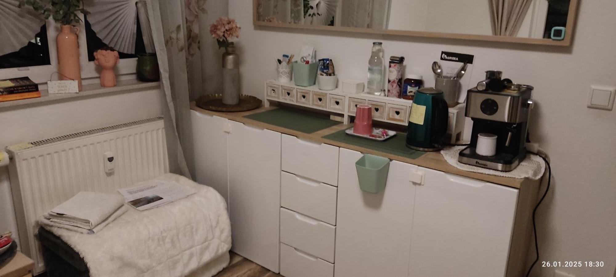 Romantik Einzelzimmer mit Gemeinschaftsbad und extra Gäste WC, super late Check in bis 0 Uhr! Brake  Exterior foto
